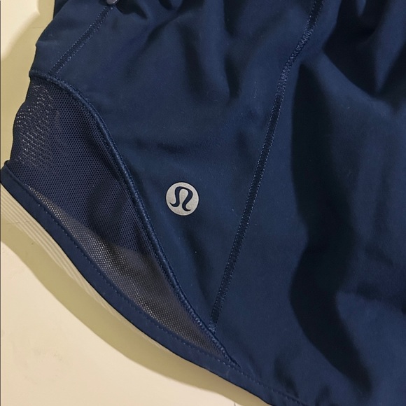 Lululemon hotty hot high rise shorts - Picture 3 of 4